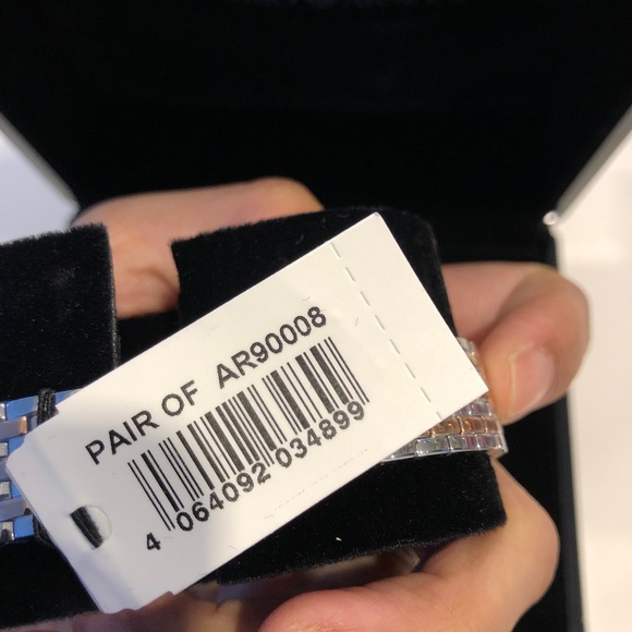 NWT His and Hers Emporio Armani watch set - Picture 15 of 15